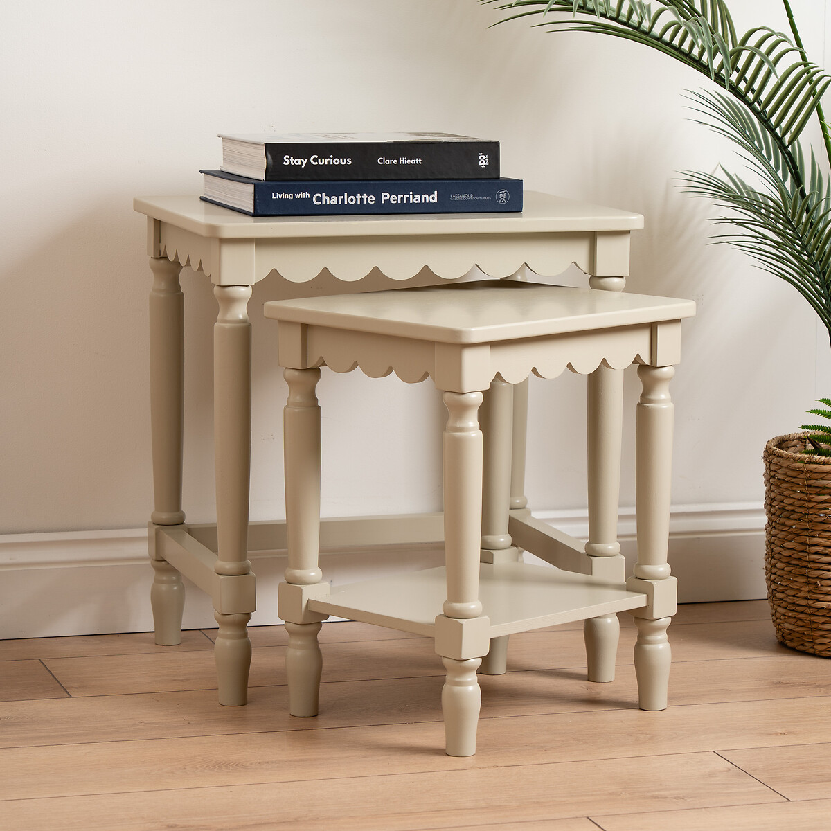 Set Of 2 Elms Scalloped Edge Nesting Tables raw linen, SO'HOME
