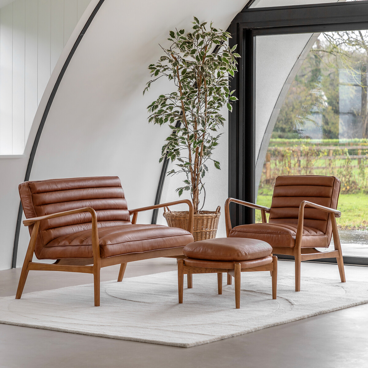 Fairfield Mid-Century Leather Armchair with Solid Wood Frame brown , ÉDITÉ