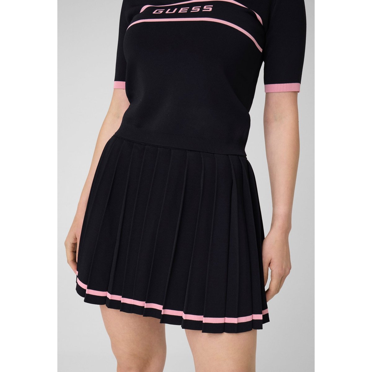 Mini-Jupe Plissée noir, GUESS
