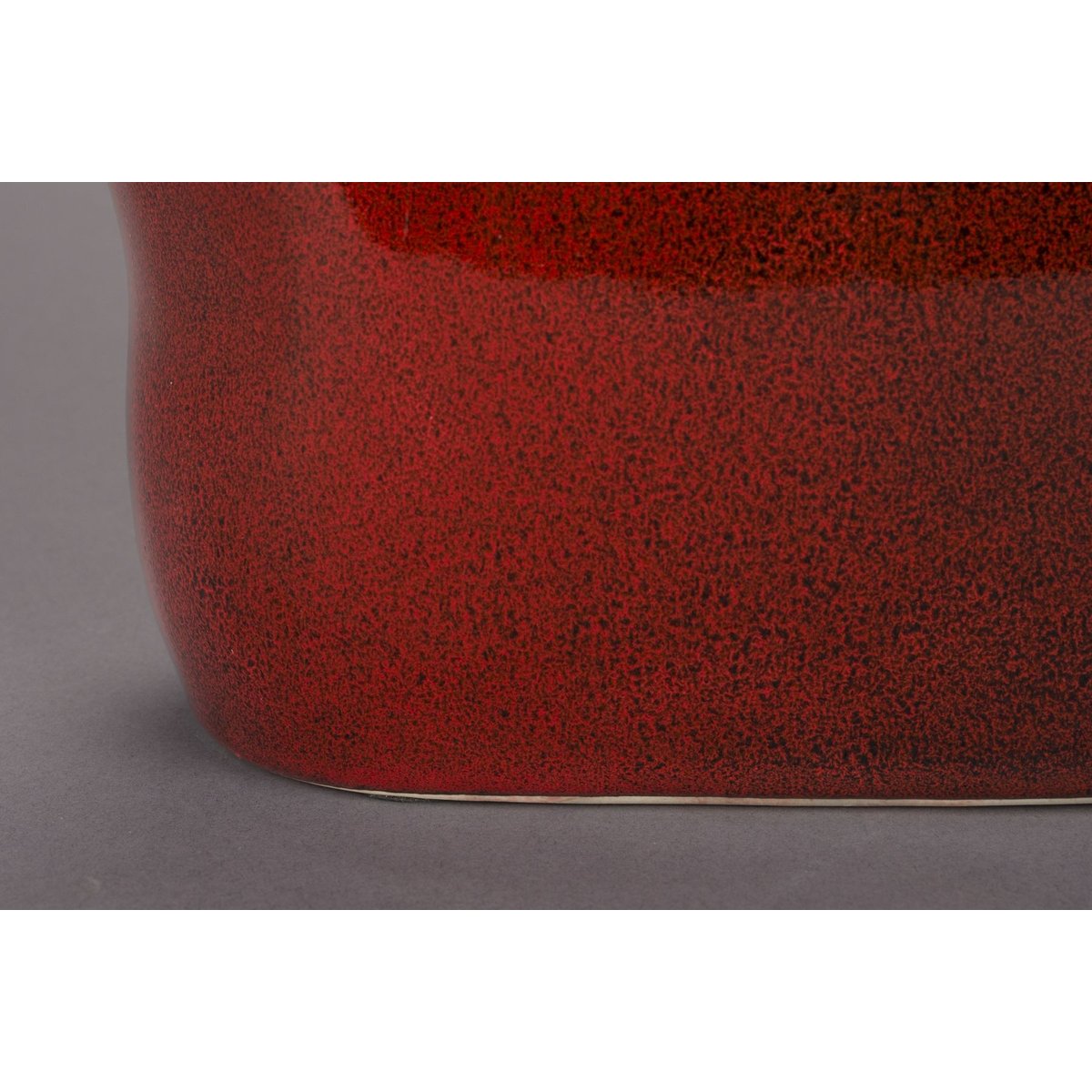 Vase fait main - Edna M rouge, DUTCHBONE
