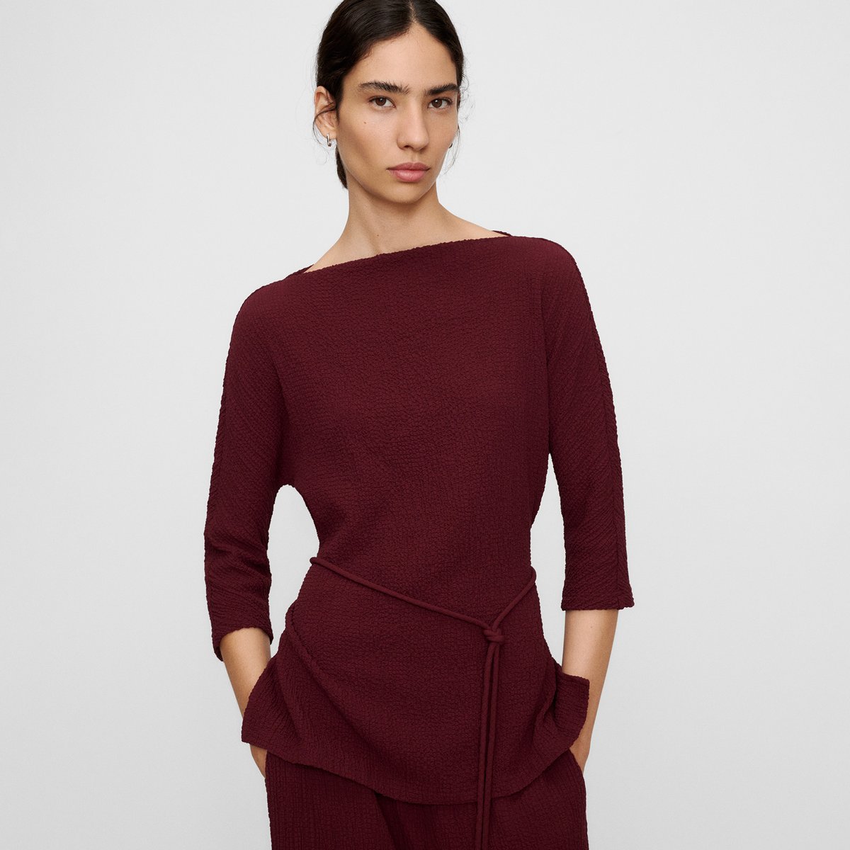 Top bouclé semi-ajusté avec ceinture prune, ADOLFO DOMINGUEZ