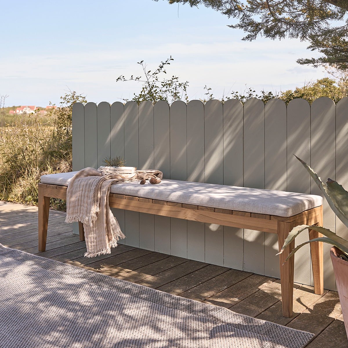 Banc de jardin en teck massif 3 places BARI naturel, BERAH GETAH