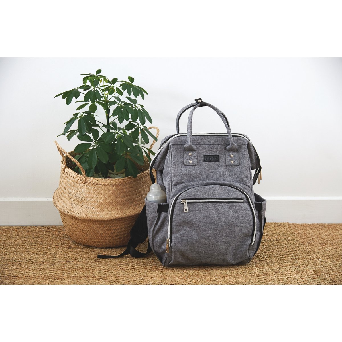 Sac à dos à langer gris, TINEO