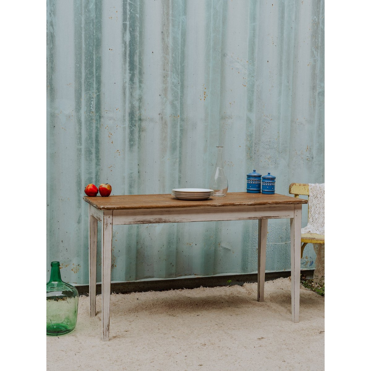 Table à manger en bois Romy N°1358 - Bon état bois foncé, DEBONGOUT