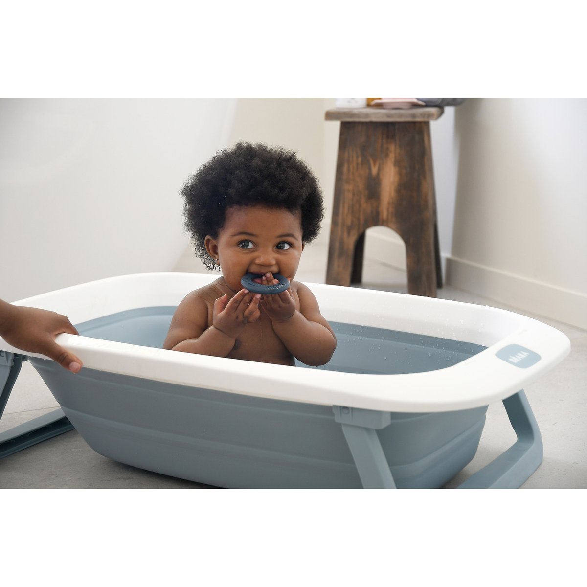 Baignoire pour bébé pliable et compacte EAZY POP bleu baltique, BEABA