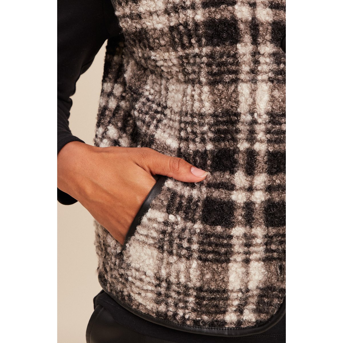 Gilet sans manches en bouclette noir, BREAL