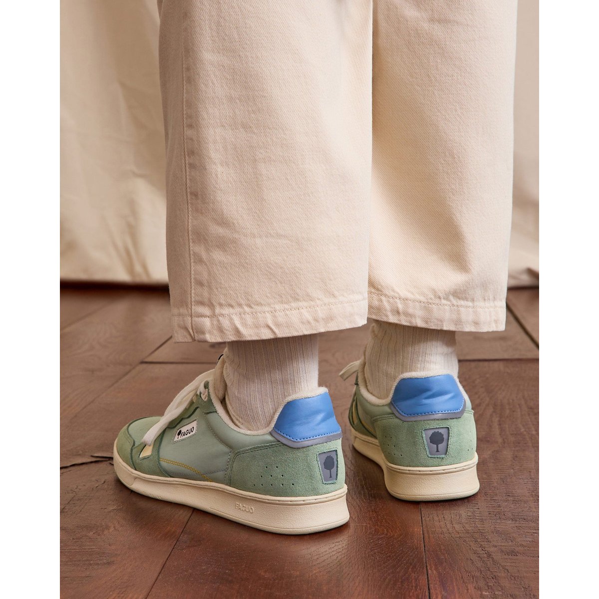 Baskets basses tissu suede COMMUTE 1 vert clair, FAGUO