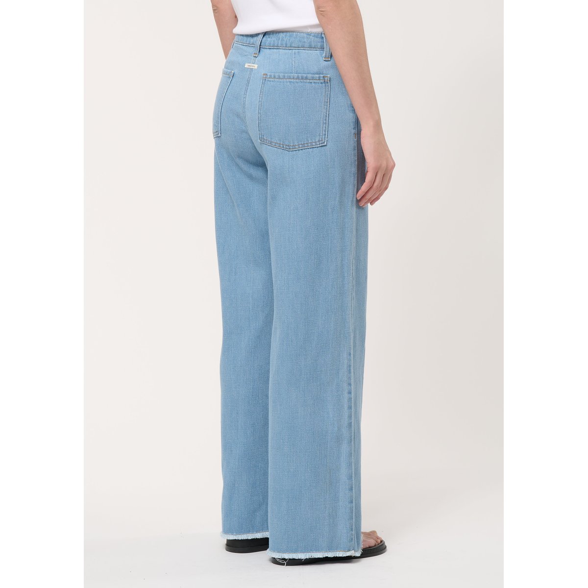 Jean clair droit en denim fluide ciel, HUMILITY