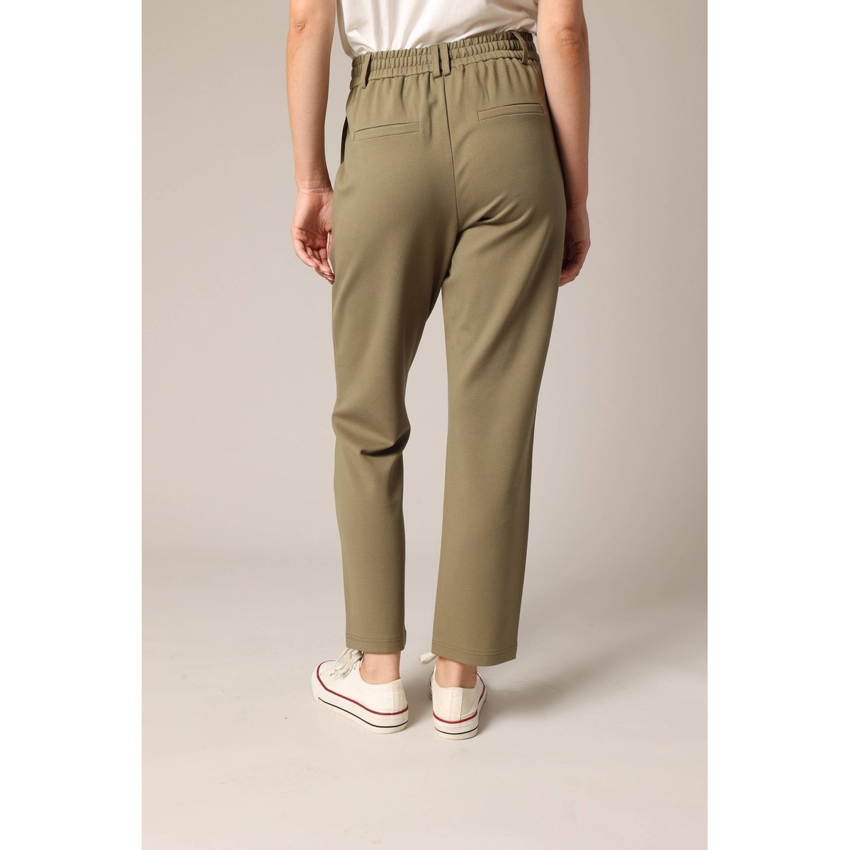 Pantalon droit avec poches italiennes VANIDA kaki clair, DEELUXE