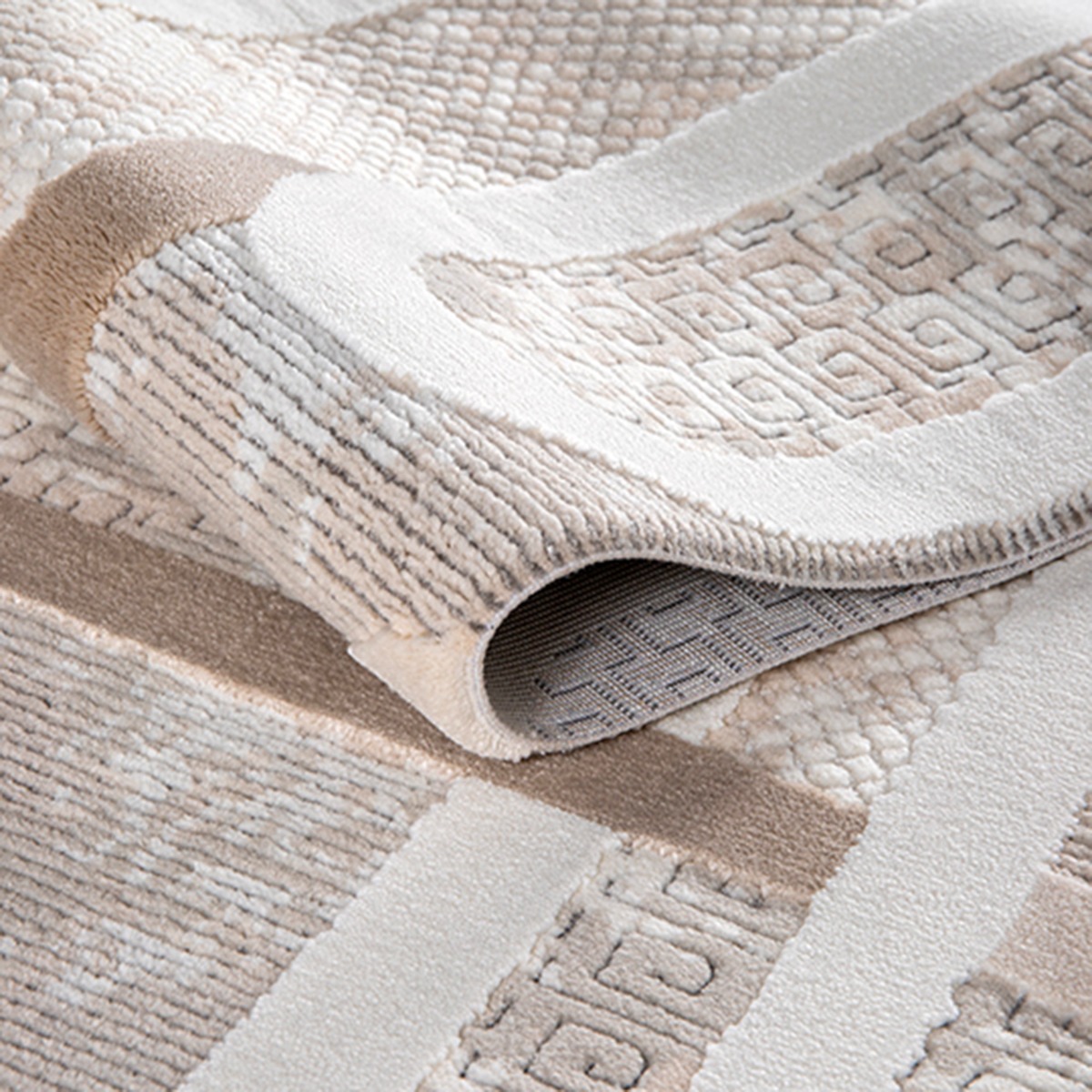 Tapis doux moderne en relief géométrique GEO beige, THE DECO FACTORY