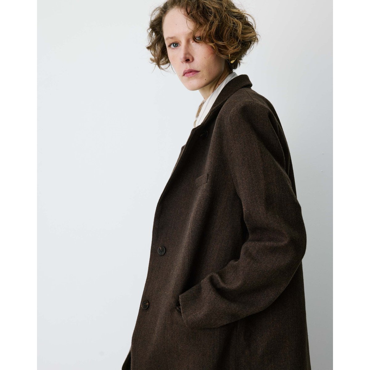 Blazer oversize structuré à boutons au dos chocolat Behati chocolat, GRACE & MILA