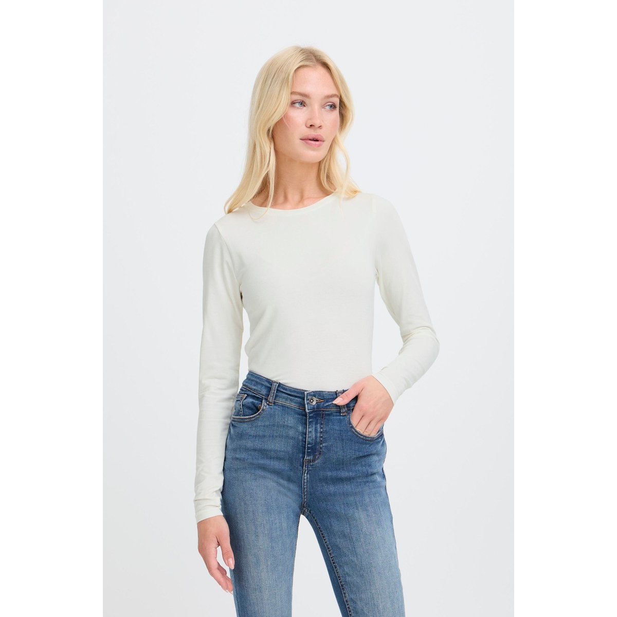 Á manches longues blanc off white, B.YOUNG