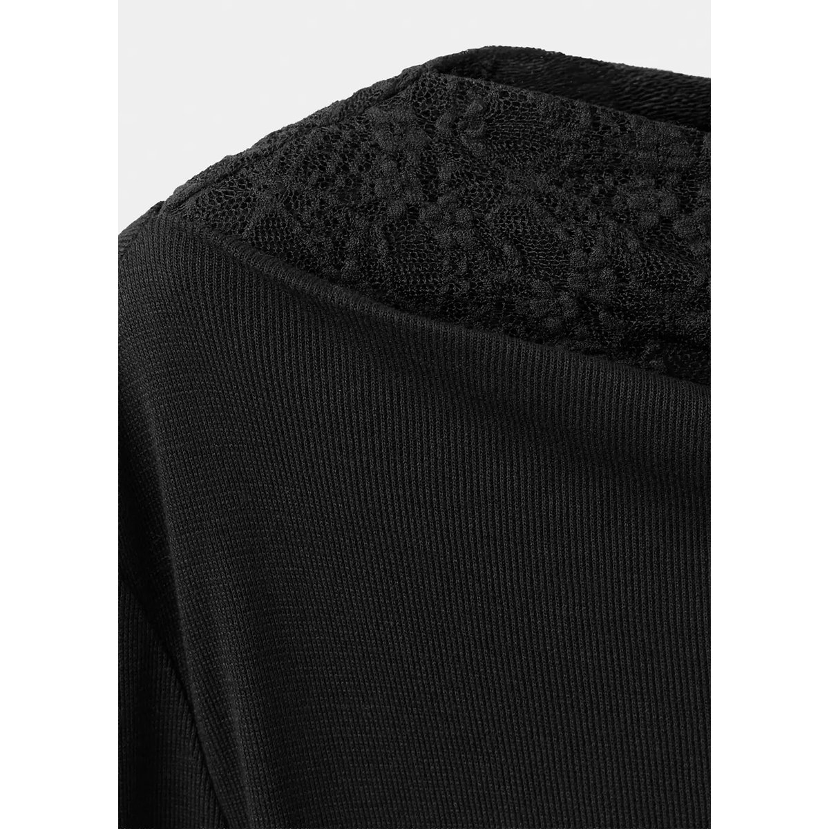 Top asymétrique à col en dentelle noir, MANGO