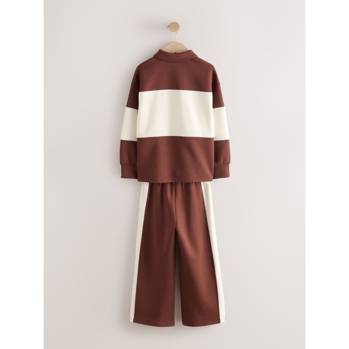 Haut style rugby et pantalon de jogging marron chocolat, NEXT