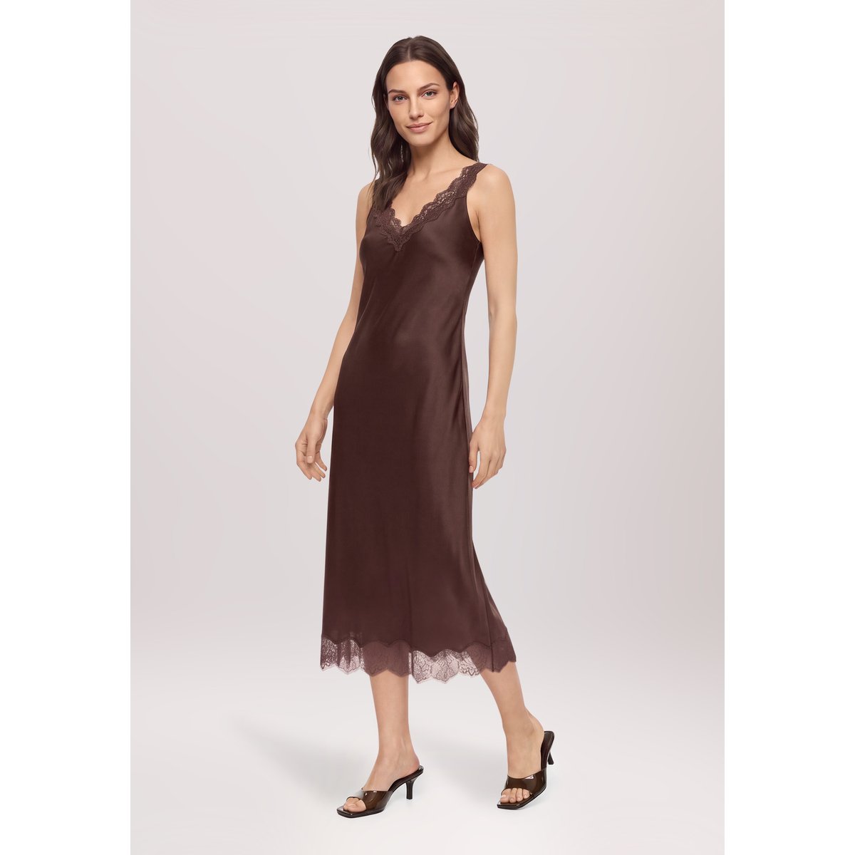 Robe de soirée en dentelle espresso brown, VERA MONT