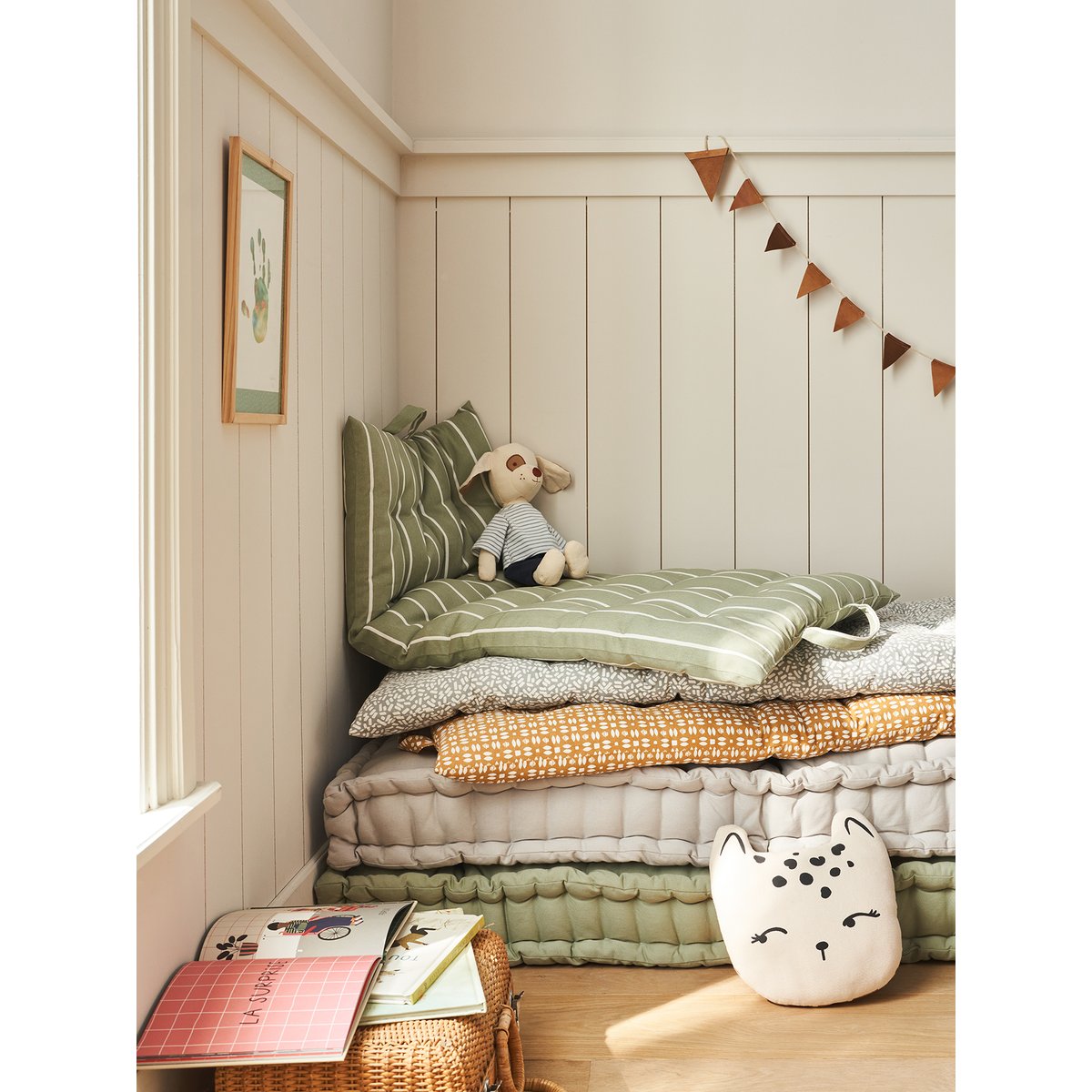 Matelas de sol imprimé avec poignées vert sauge, VERTBAUDET