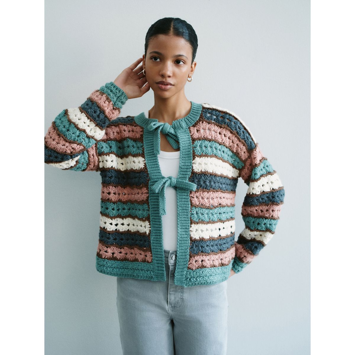 Cardigan tricoté main à nouer sur le devant bleu/rose multicolore, NEXT