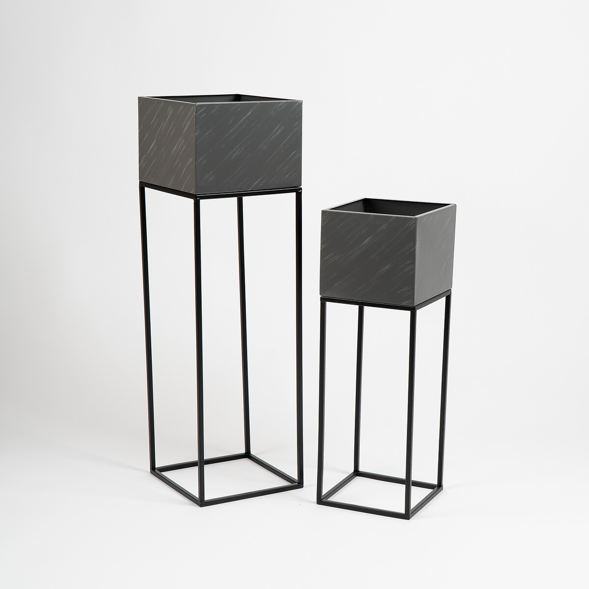 Set of 2 Indoor/Outdoor Plant Stands grey, SO'HOME