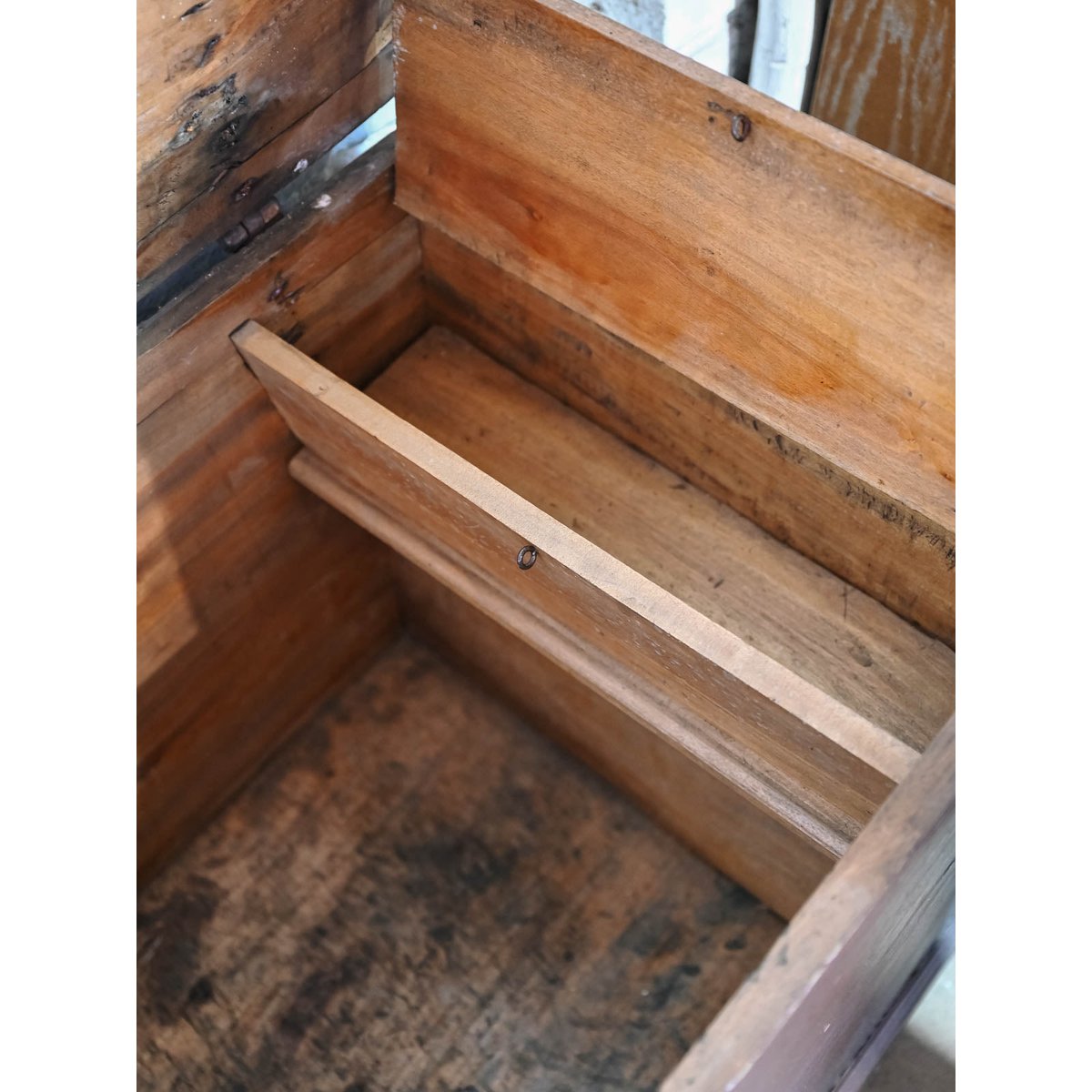 Coffre ancien en bois Lucien N°190 - Bon état bois foncé, DEBONGOUT