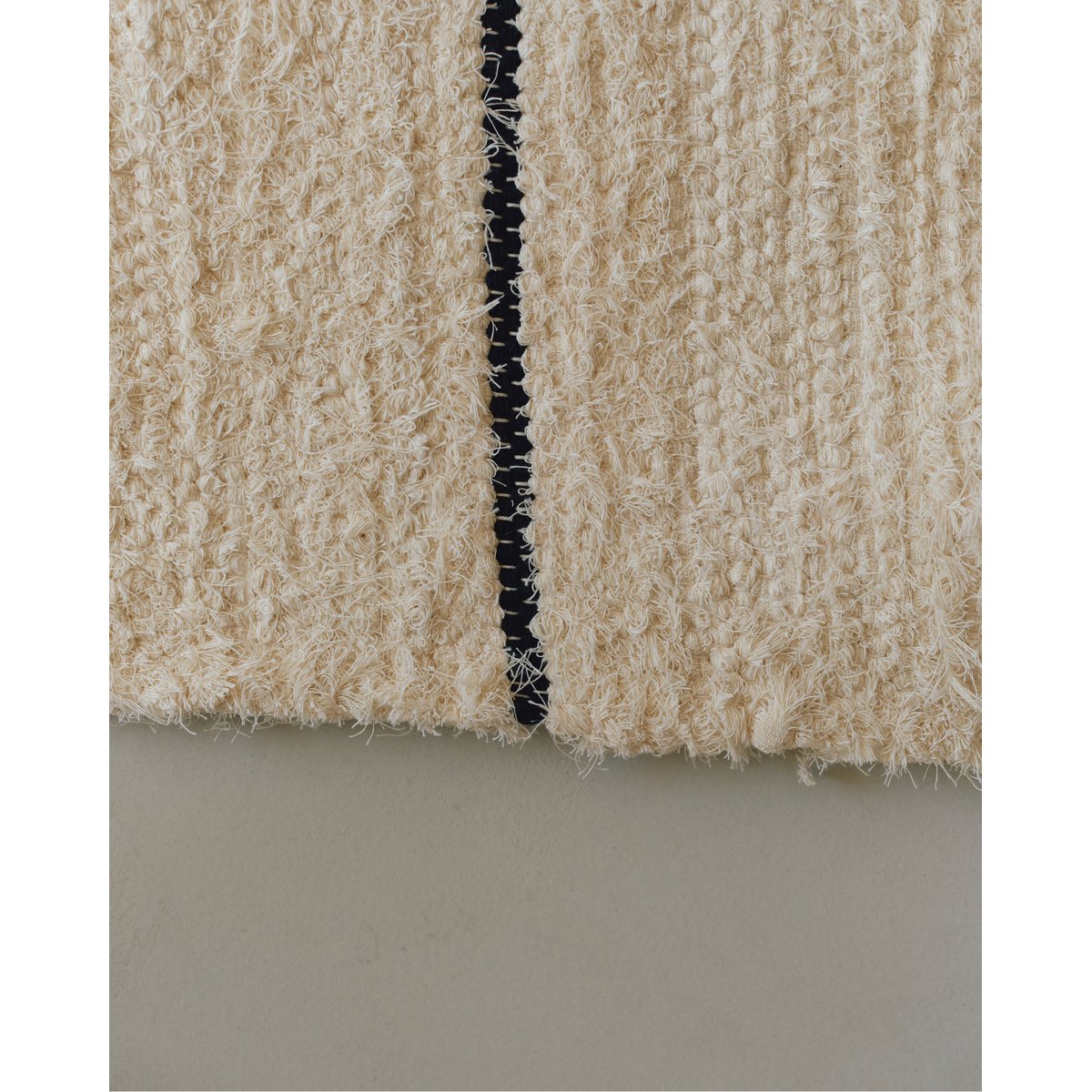 Tapis en tissus naturels 60x100 cm rayures blanches et noires, HANNUN