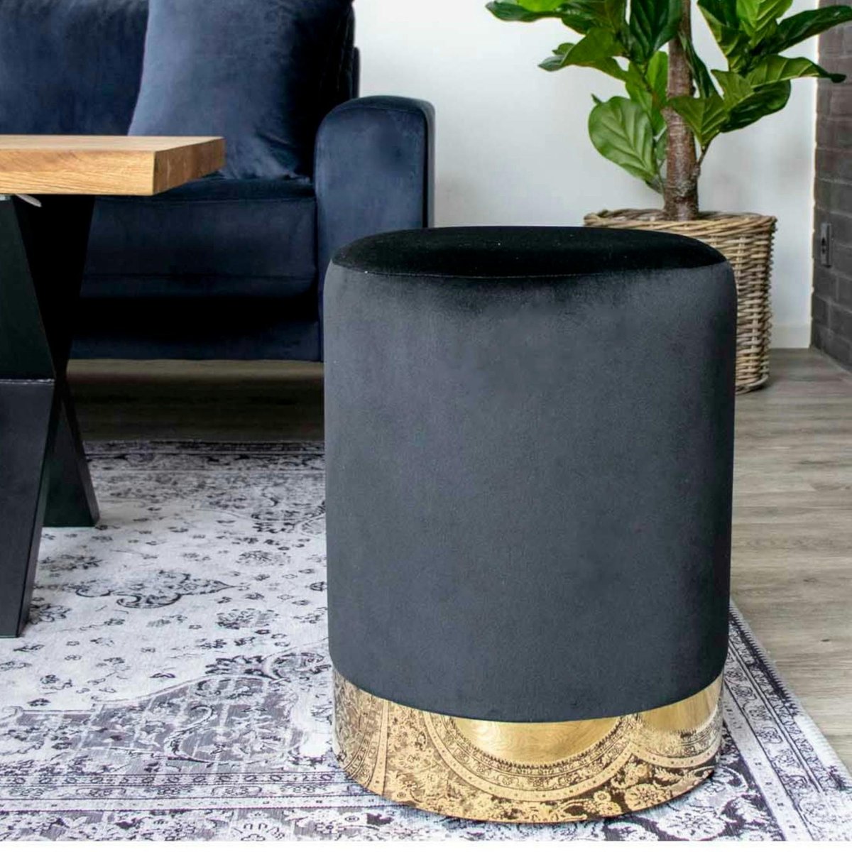 Pouf en velours style baroque BRUGES noir, PIER IMPORT