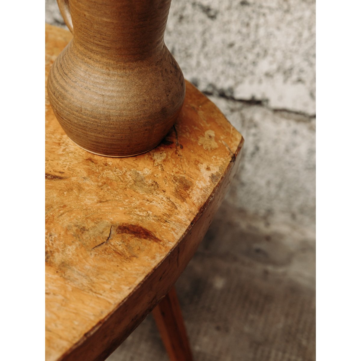 Banc brutaliste Antoine N°206 - Bon état bois, DEBONGOUT