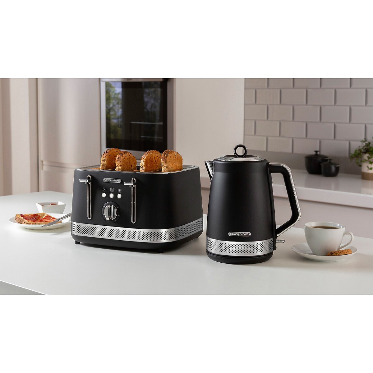 Illumination 1.7L Jug Kettle black, MORPHY RICHARDS