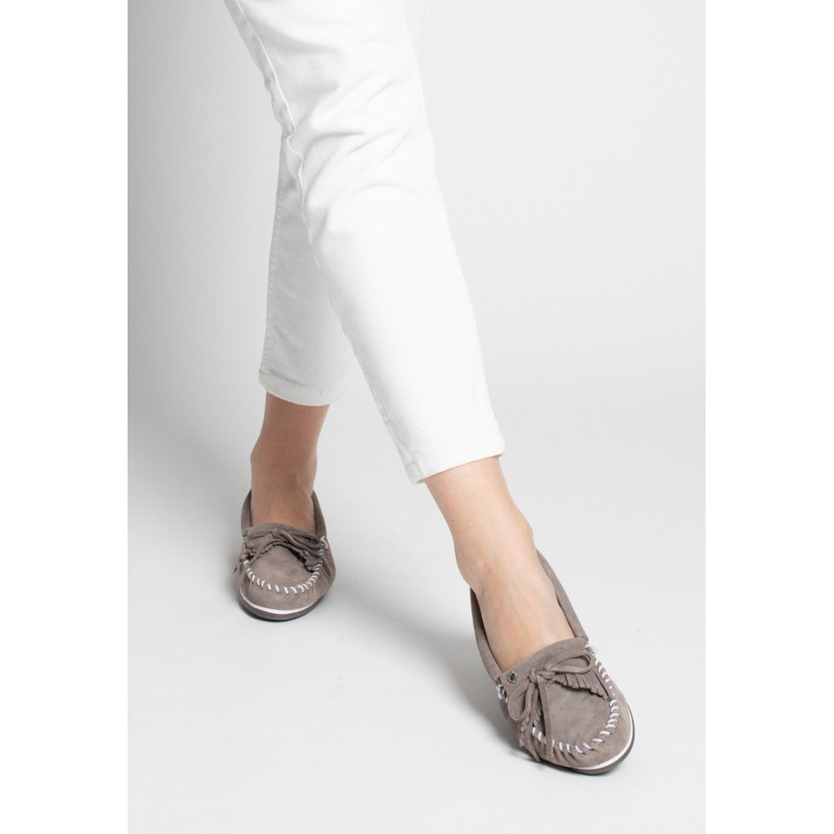 Mocassins en daim KILTY PLUS bleu marine, MINNETONKA