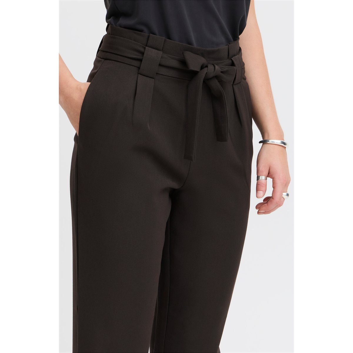 Pantalon taille paperbag, coupe droite noir, ICHI