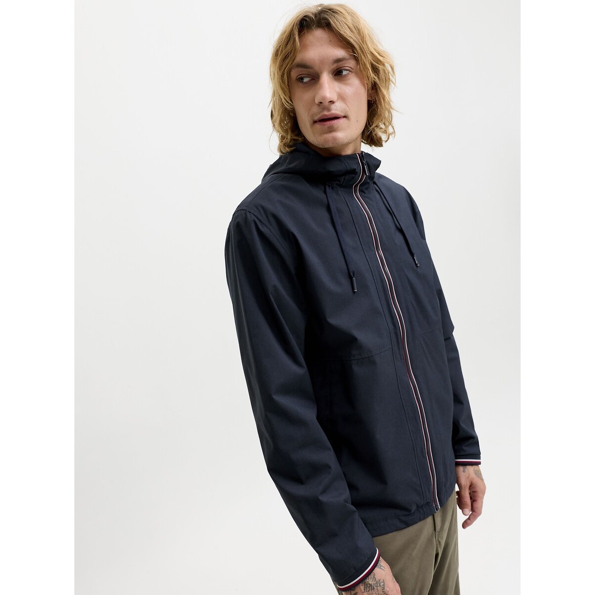 Coupe-vent à capuche, BENJAMIN bleu foncé, JACK & JONES