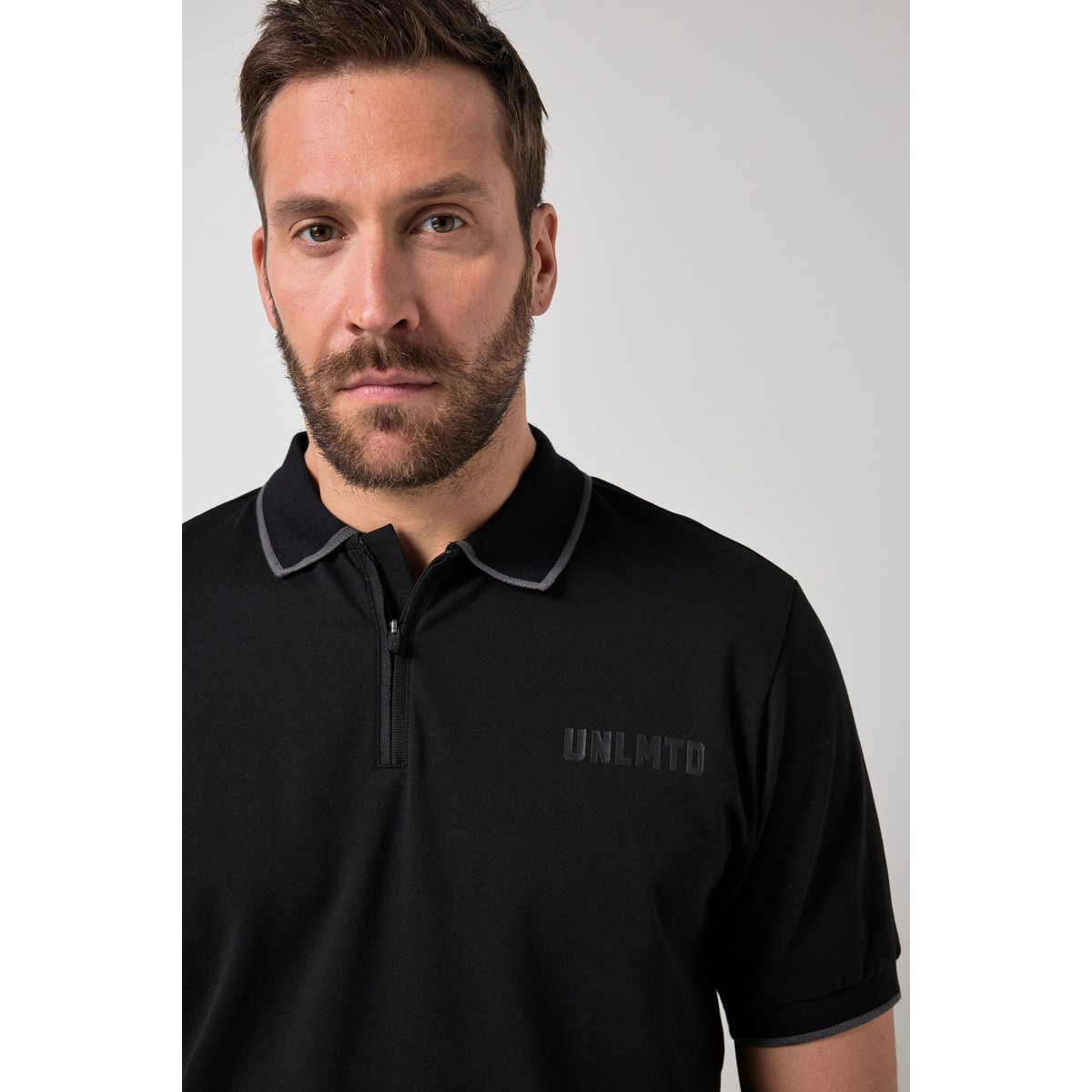 Polo en piqué, technologie FLEXNAMIC® noir, JP1880
