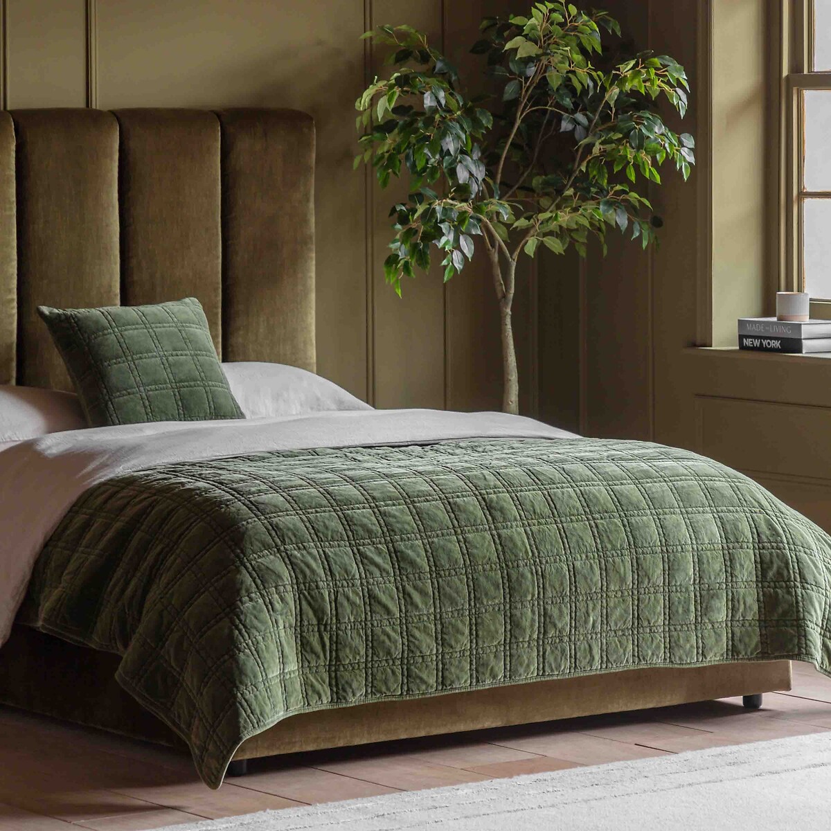 Cotton Velvet Quilted Bedspread olive, ÉDITÉ