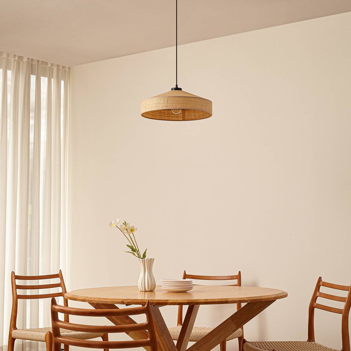 Suspension en bois scandinave, Haldor beige, LINDBY