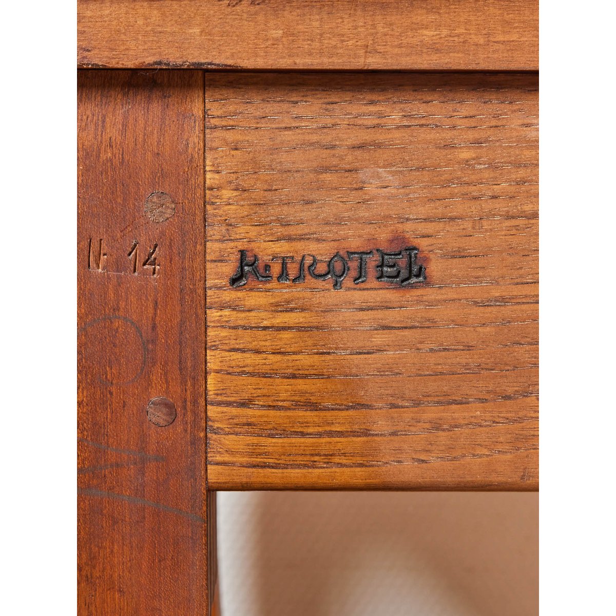 Console en bois René Trotel Francine N°747 - Bon état bois clair, DEBONGOUT