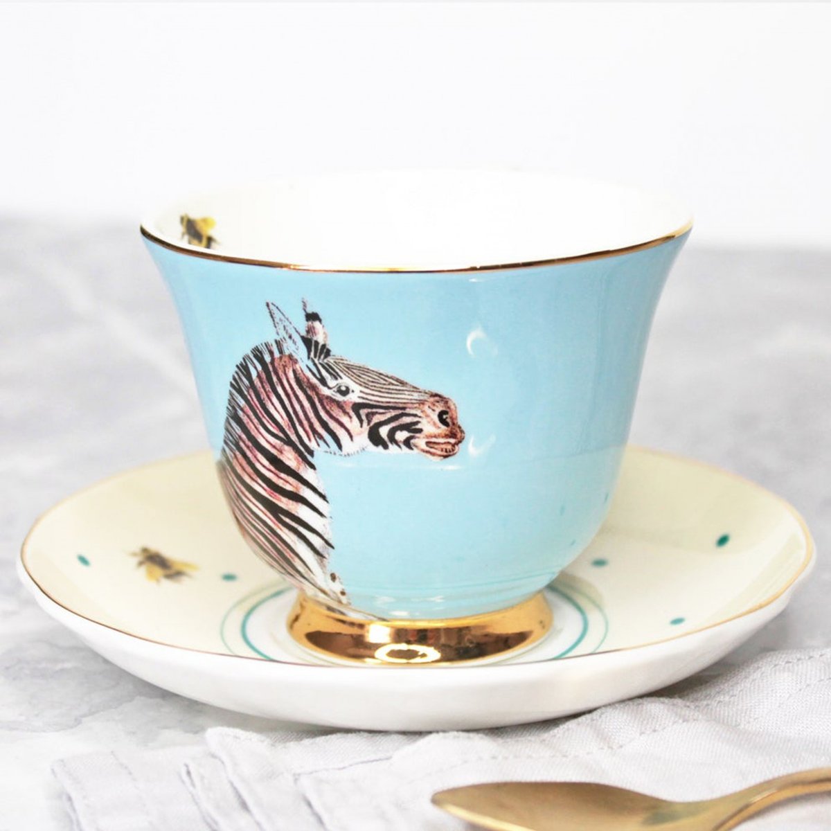 Tasse à Thé et Soucoupe Zèbre multicolor , détails bords dorés, YVONNE ELLEN
