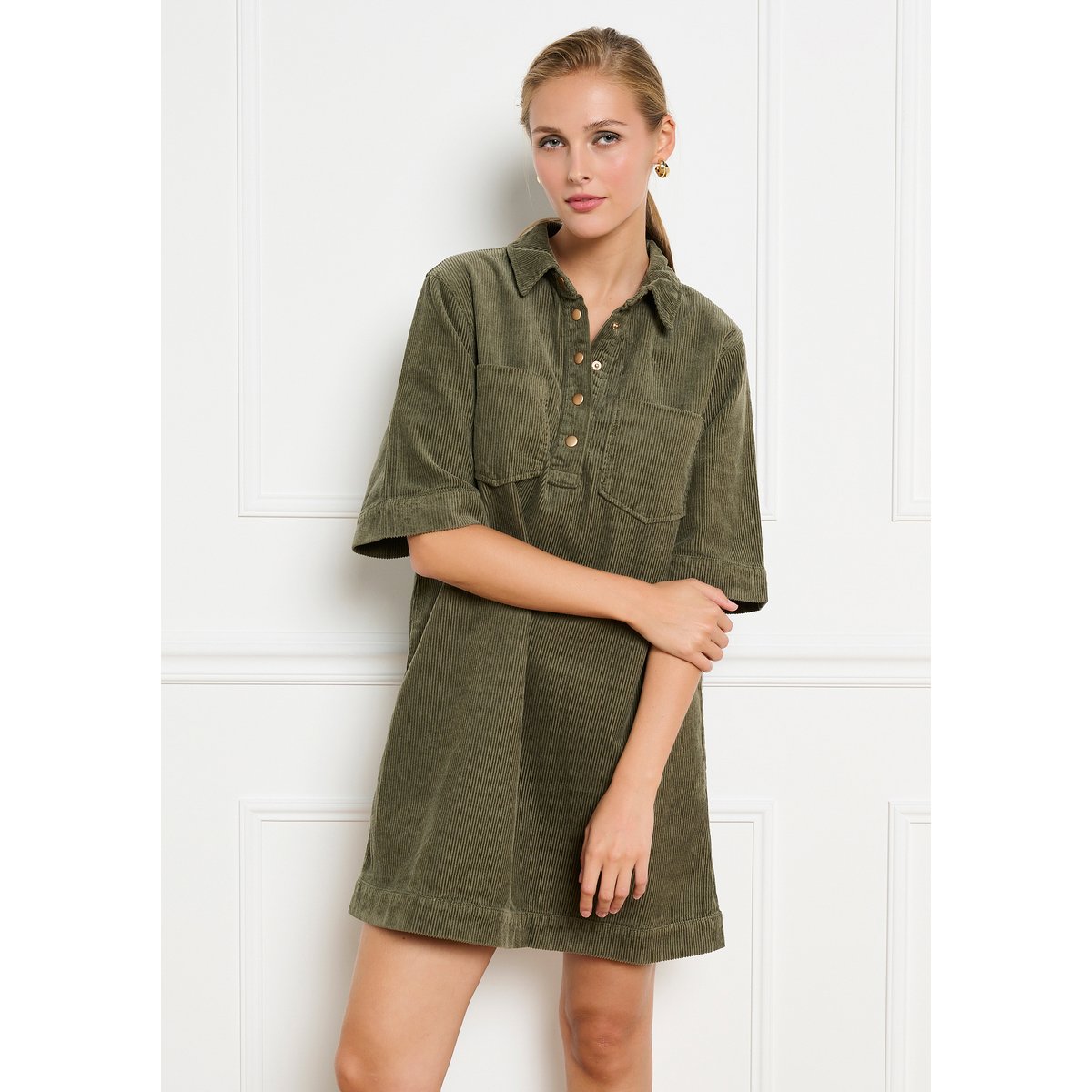 Robe courte en velours côtelé khaki, LOLALIZA
