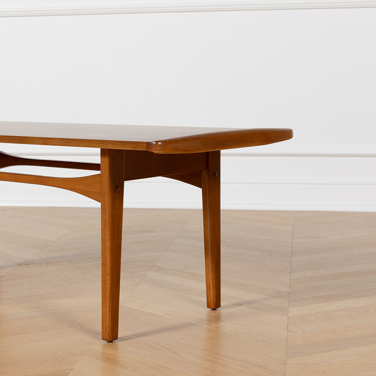 Table basse style scandinave, plateau en chêne DALHIA marron, ROBIN DES BOIS
