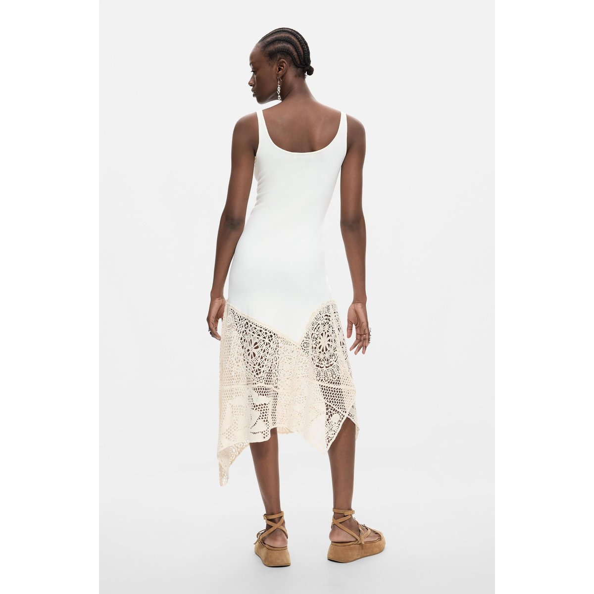 Robe asymétrique en crochet beige, DESIGUAL