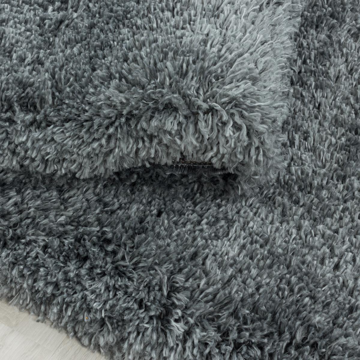 Tapis longs poils shaggy tissé motif uni UNI B argent, UN AMOUR DE TAPIS