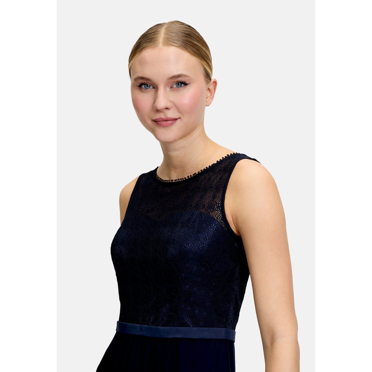 Robe de soirée en dentelle night sky, VERA MONT