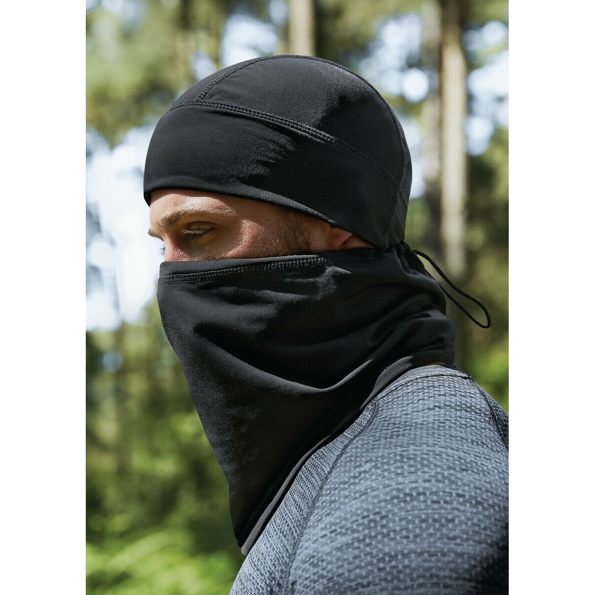 Bonnet noir, BEECHFIELD