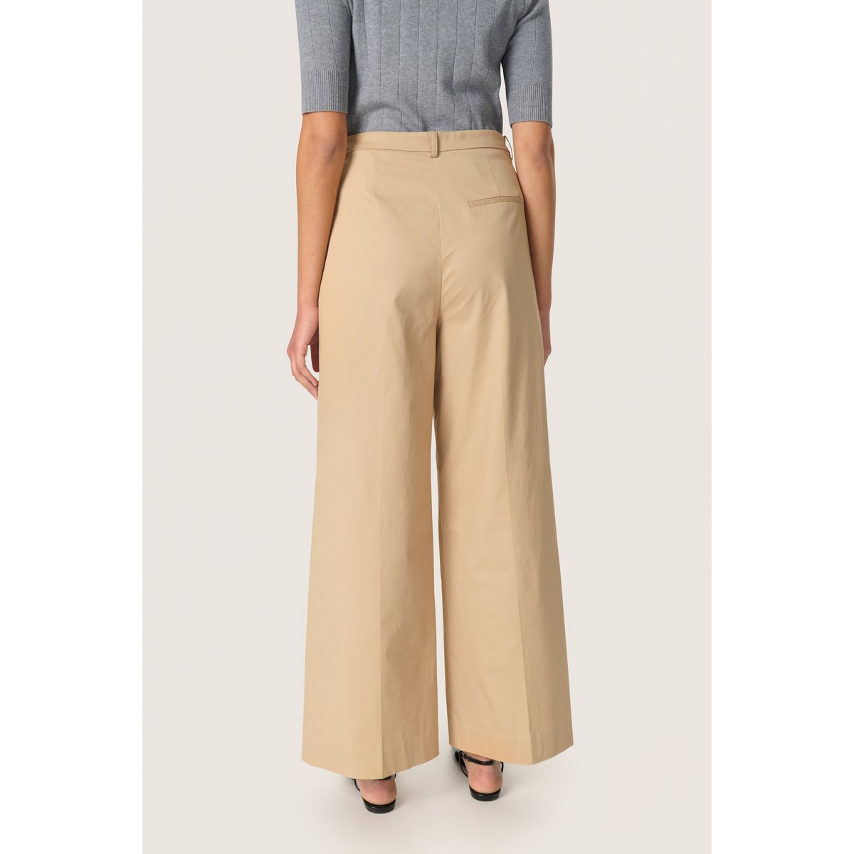 Pantalon de costume beige travertine, SOAKED IN LUXURY