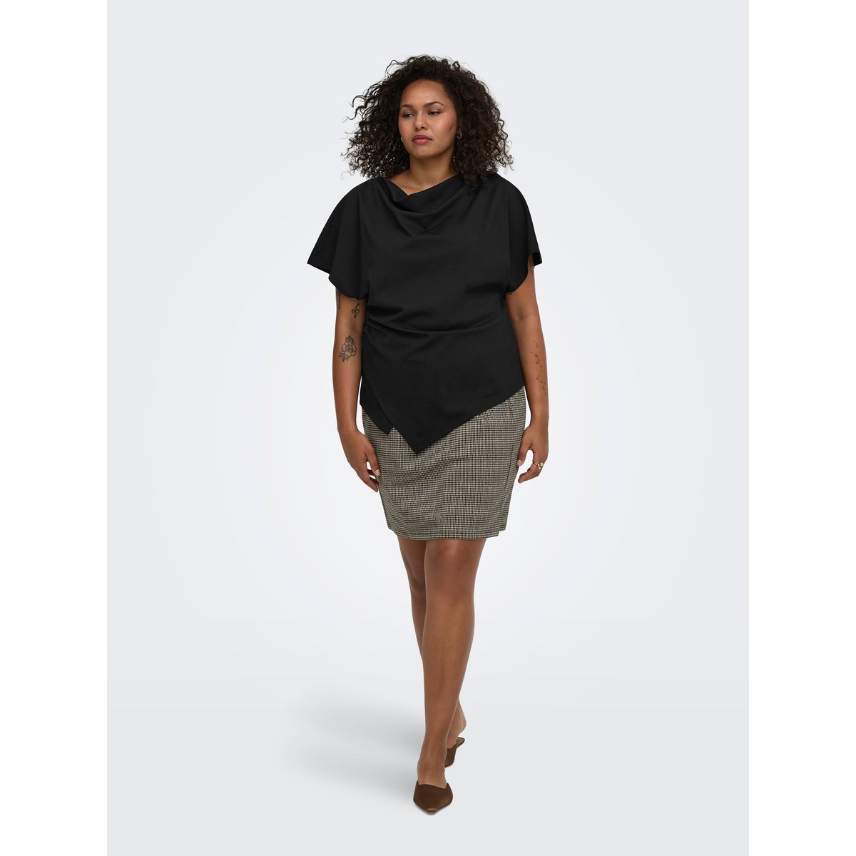 Top black 1, ONLY CARMAKOMA