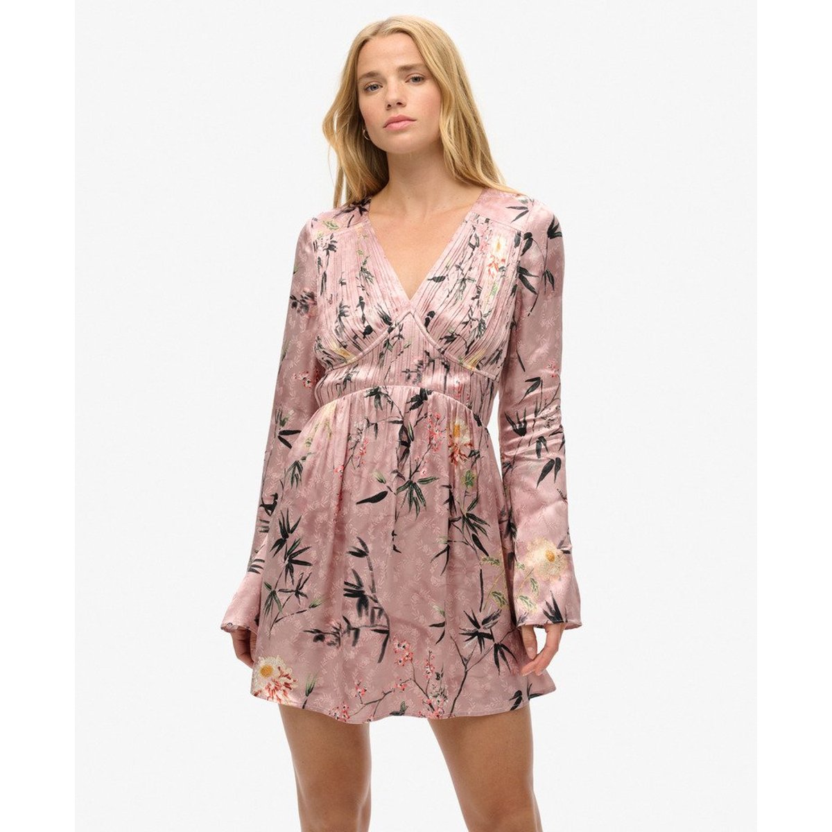Robe courte en jacquard à manches évasées ombre japonaise à fleurs rose poudré, SUPERDRY