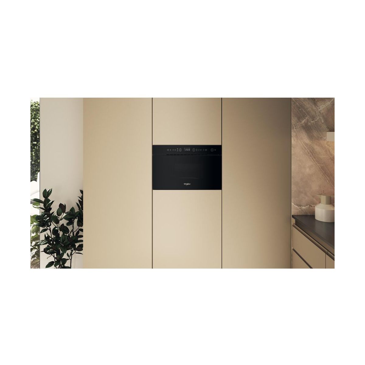Micro ondes grill WMN14BBF couleur unique, WHIRLPOOL