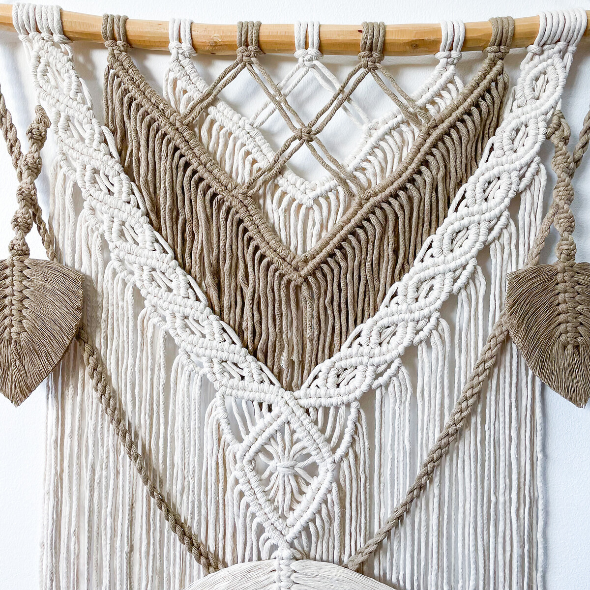 Decoração de parede em macramé FALLEN I, Macramar bege natural escuro, MACRAMAR