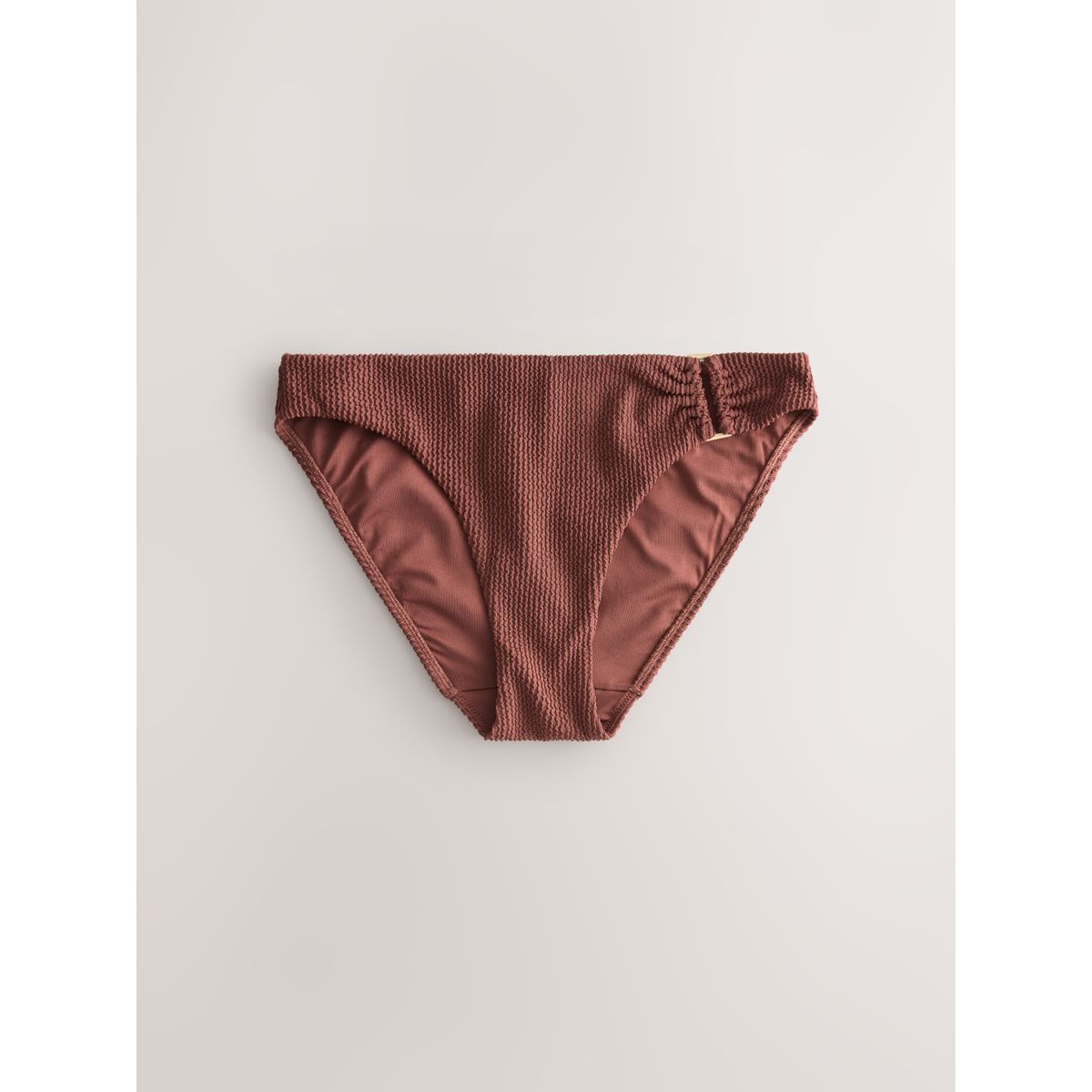 Bas de bikini avec éléments en métal crinkle brun chocolat, NEXT