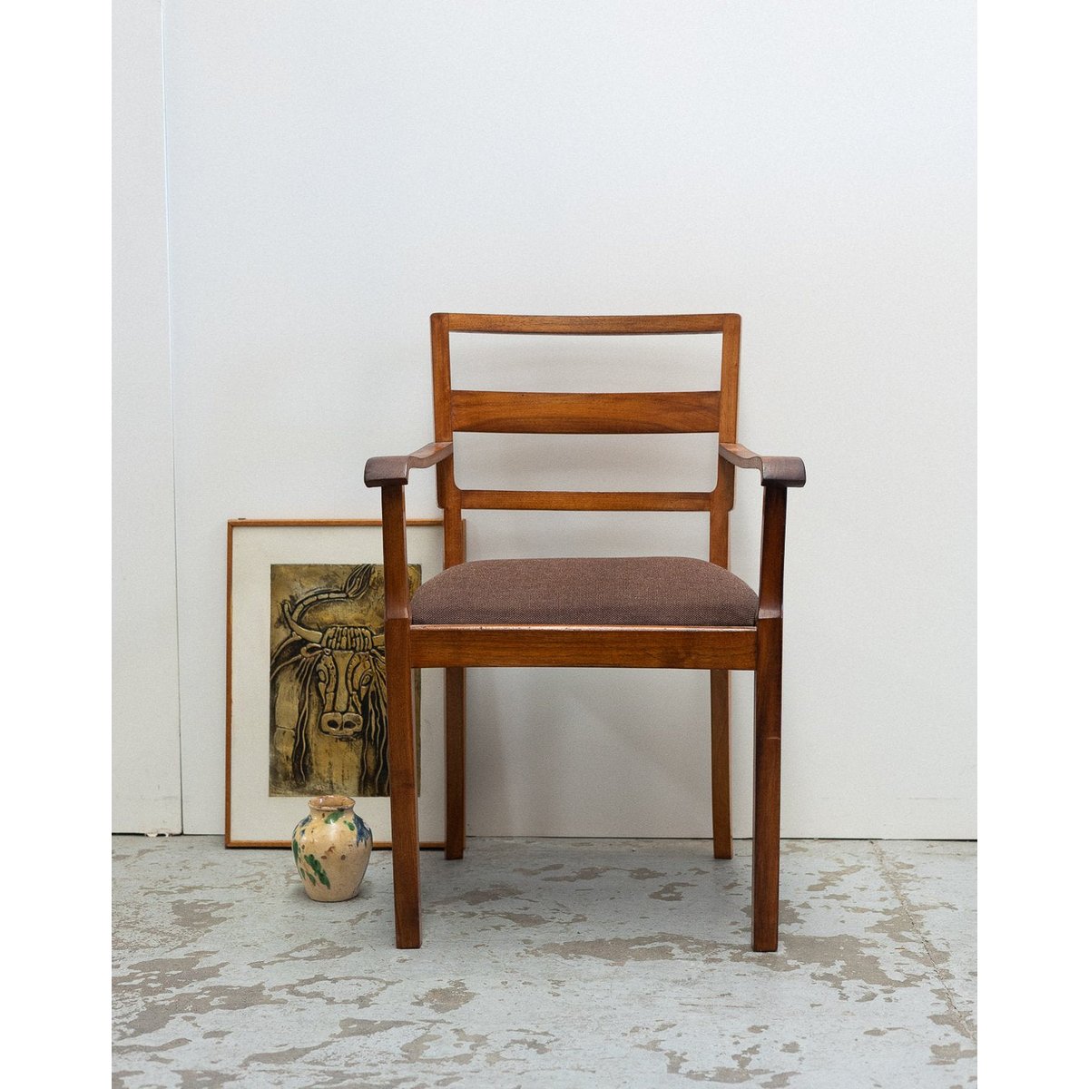 Joli fauteuil en bois Jakob N°1342 - Bon état bois foncé, DEBONGOUT