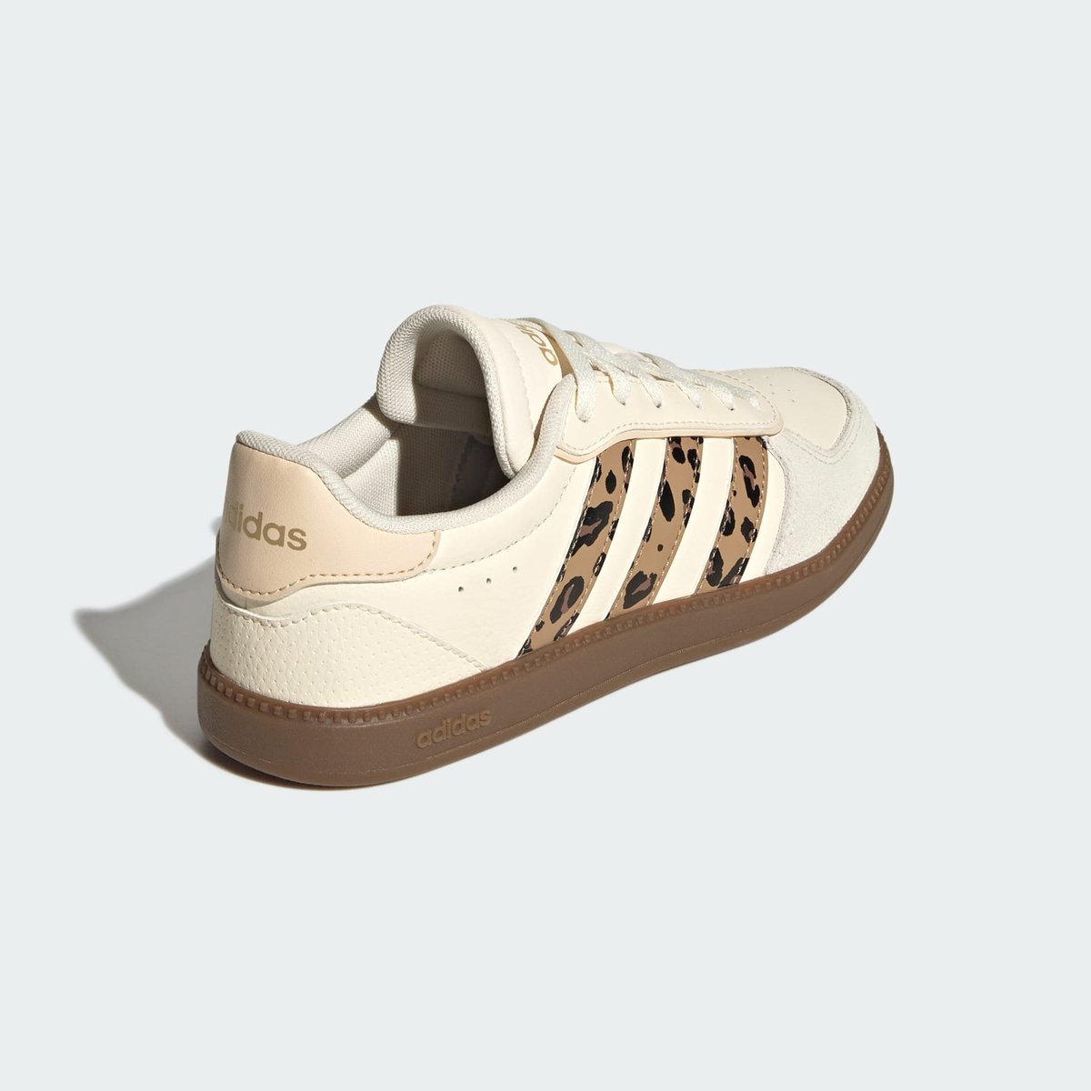 Baskets en cuir BREAKNET SLEEK cream white / cardboard / sand strata, ADIDAS SPORTSWEAR
