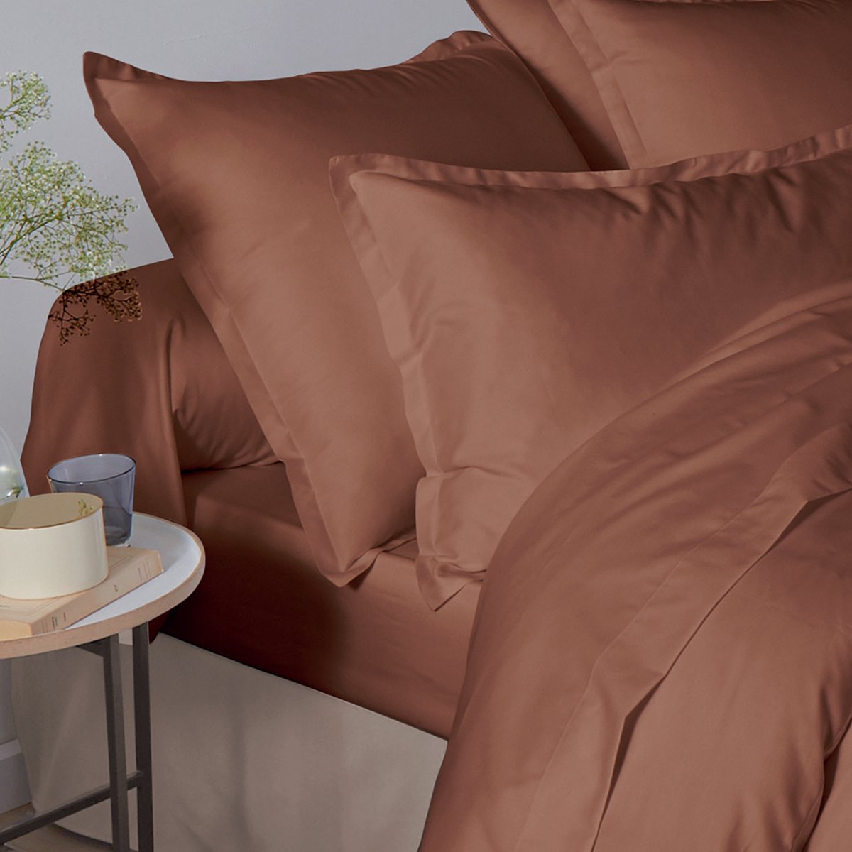 Drap en satin de coton uni marron foncé, TRADILINGE